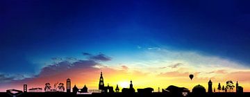 Skyline Breda bij zonsondergang van Houtmeid