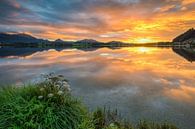 Zonsondergang bij het meer van Hopfensee van Michael Valjak thumbnail