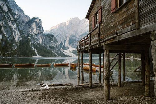 Lago di Braies in de Dolomieten van Italie