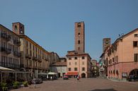 Plein in Alba, Piemont, Italie van Joost Adriaanse thumbnail