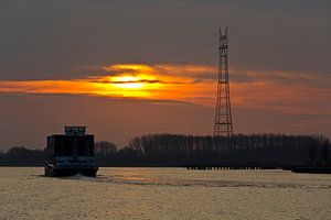 Sunrise Hochspannungsmast Ridderkerk