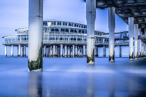 Pier in Scheveningen by Ed Vink