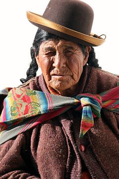Oude vrouw in Peru van Gert-Jan Siesling