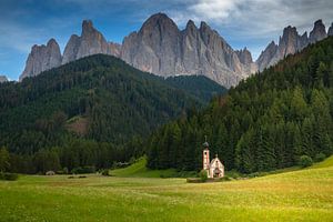 Église San Giovani à Santa Maddalena dans les Dolomites