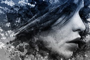 Valeri. Abstraktes Porträt einer schönen Frau in Schwarz-Weiß mit Pastellblau von Dina Dankers