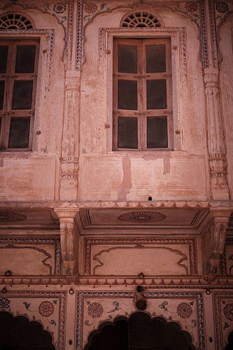 merchant's house in Mandawa india by Karel Ham