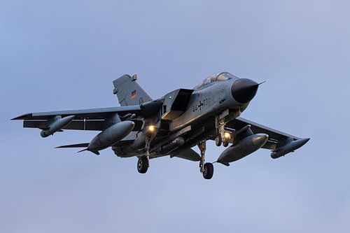 Luftwaffe Panavia Tornado landt op Nörvenich.