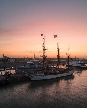 Tallship in the harbour of Harlingen by Ewold Kooistra