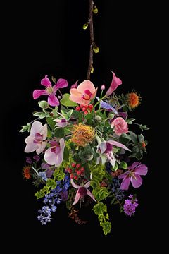 Flowers in hanging basket by Klaartje Majoor