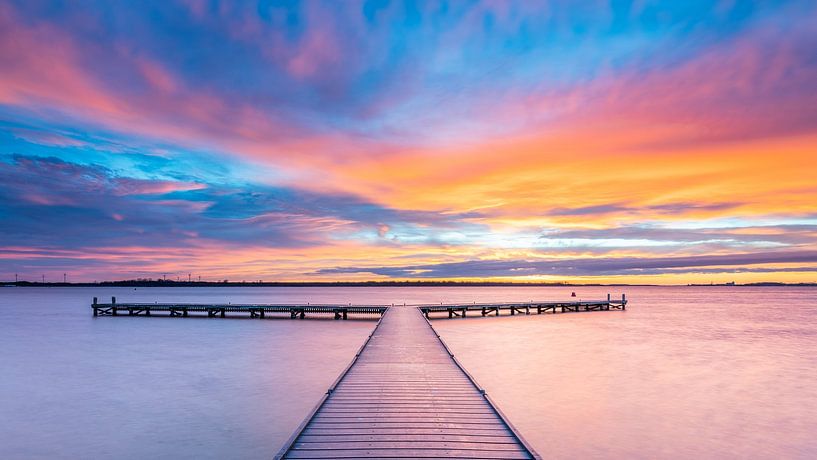 Sunrise Lake Veersemeer by Jan Poppe
