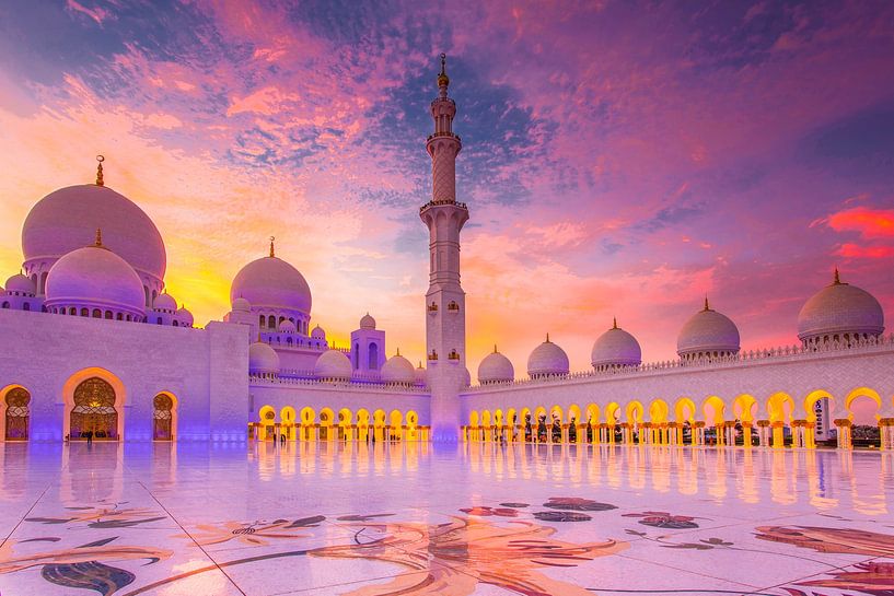 Sheikh Zayed mosque by Antwan Janssen
