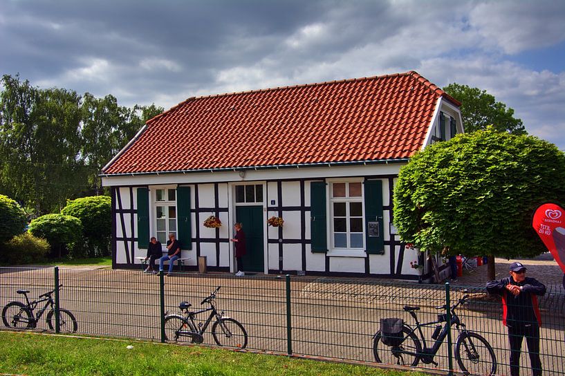 Het huis van de sluiswachter van Edgar Schermaul