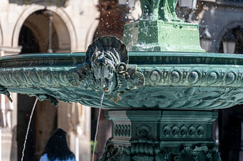 Fountain on Plaça Reial, Barcelona, Spain