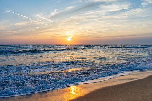Sonnenuntergang am Mittelmeer in der Toskana