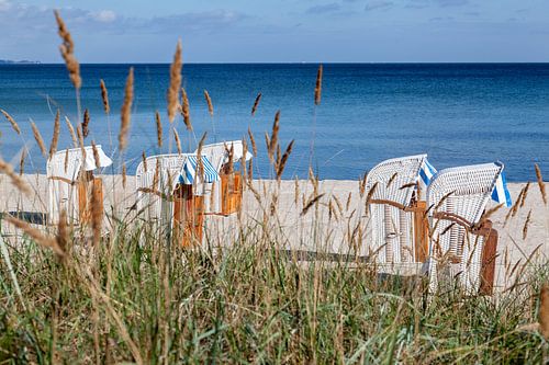 Strandstoelen aan de Oostzee, Sleeswijk-Holstein, Duitsland