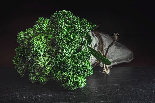 Brocoli sauvage frais du marché - Le bouquet vert