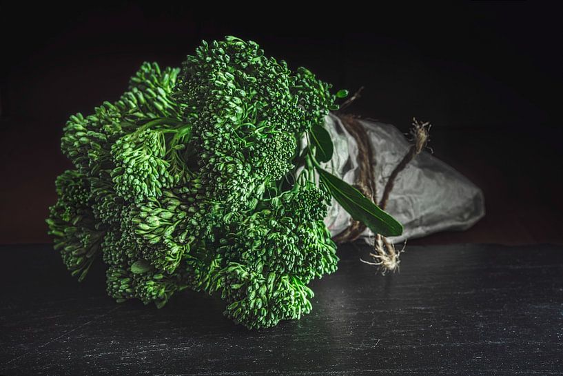Market-fresh wild broccoli - The green bouquet by Sabine Schemken