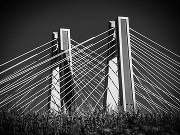 Brücke auf der Weichsel Krakau Schwarzweißfotografie von JBJart Justyna Jaszke