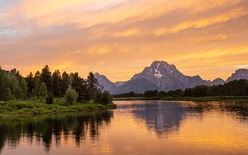 Oxbow Bend (Grand Teton) at sunset by Kris Hermans