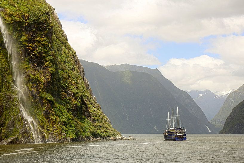 Milford Sound / Nieuw-Zeeland van Shot it fotografie