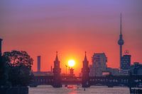 Skyline berlinoise - Oberbaumbrücke et tour de télévision