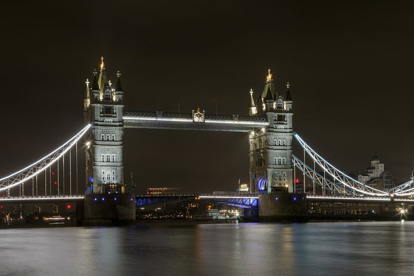 London Tower Bridge lond exposure by Dennis Schaefer