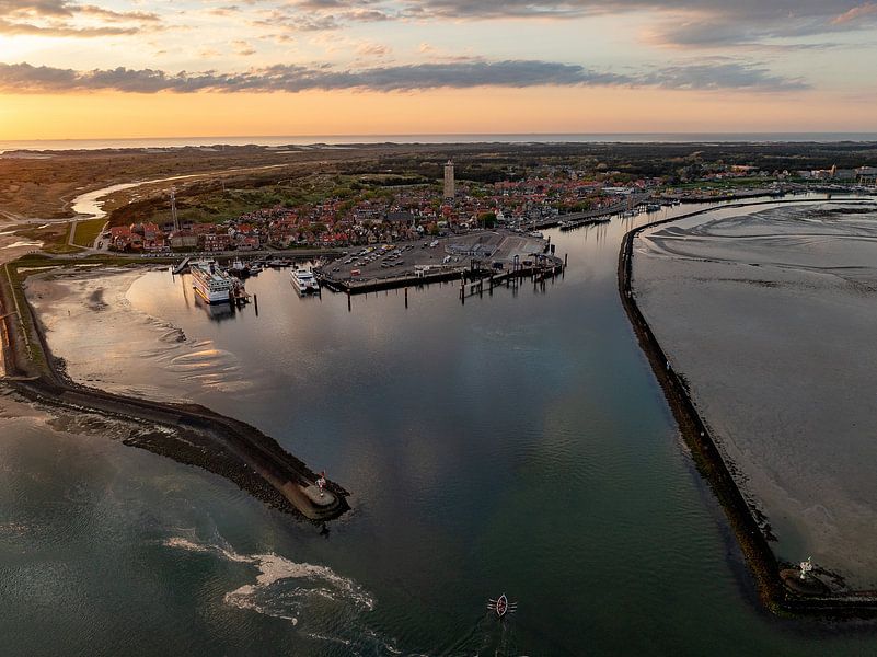 West Terschelling in the evening light by Evert Jan Kip