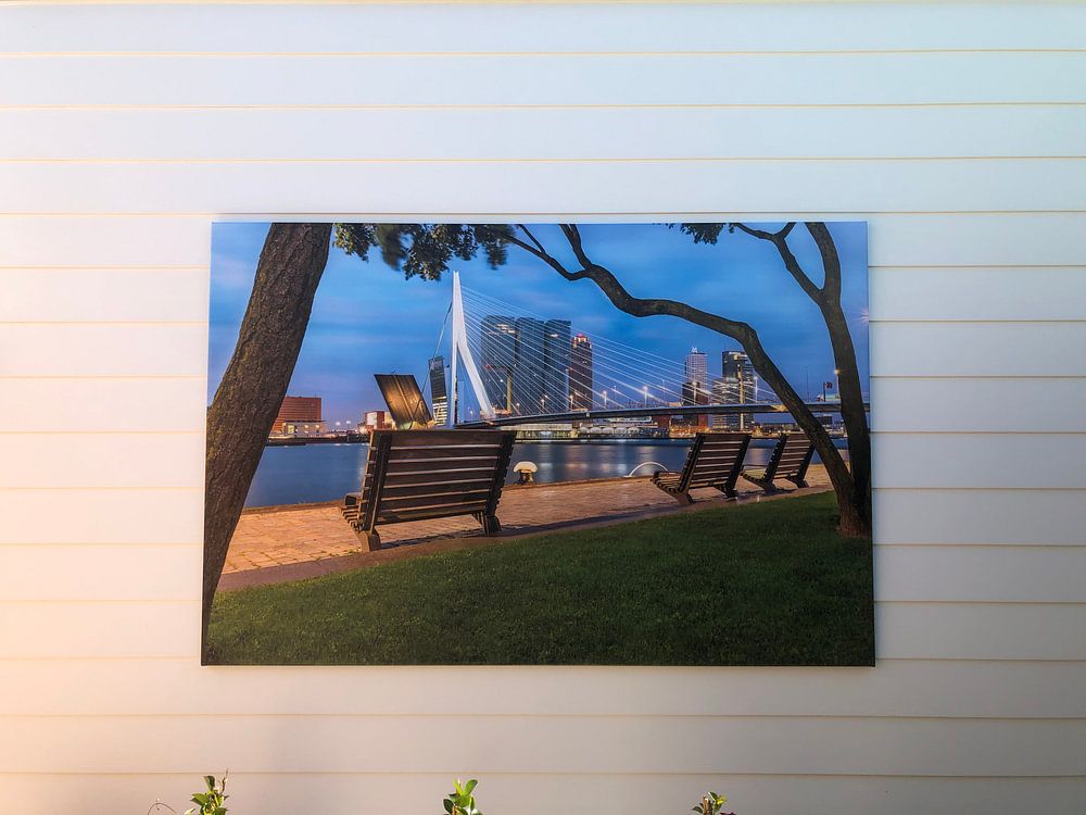 Open Erasmusbrug op vroege ochtend Rotterdam van Prachtig Rotterdam