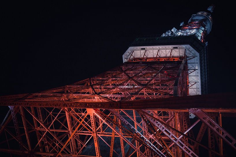 Tokyo Tower by Hello Pompoyo