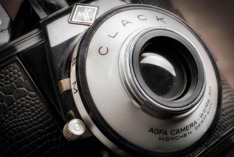 Gros plan d&#039;un vieil appareil photo Agfa Clack. par Humphry Jacobs