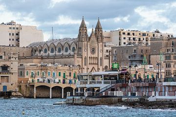 Vakantiedorpje aan de baai in Malta