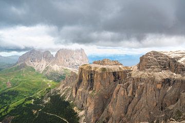 Piz Ciavazes en de berg Sassolungo in de Dolomieten