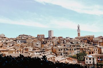 Ligne d'horizon de la ville toscane de Sienne sur Lidushka
