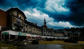 Sanatorium by Georg van der Kleij