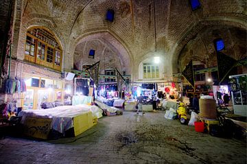 Historische bazaar van Tabriz van Maarten Verhees