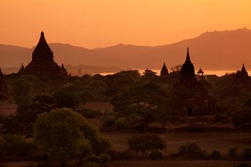 Bagan-Myanmar by Carolien van den Brink