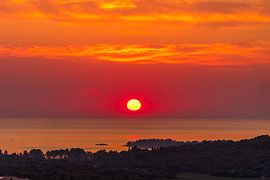 Sundown II von Tom van Dutch