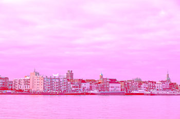 Dordrecht - Skyline - in rode tint