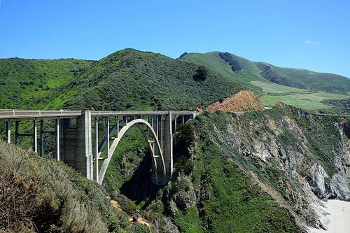 De brug over Bixby Creek