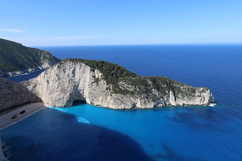 The blue waters of zakyntos