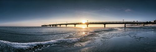Strand met de pier van Scharbeutz uit Scharbeutz aan de Oostzee
