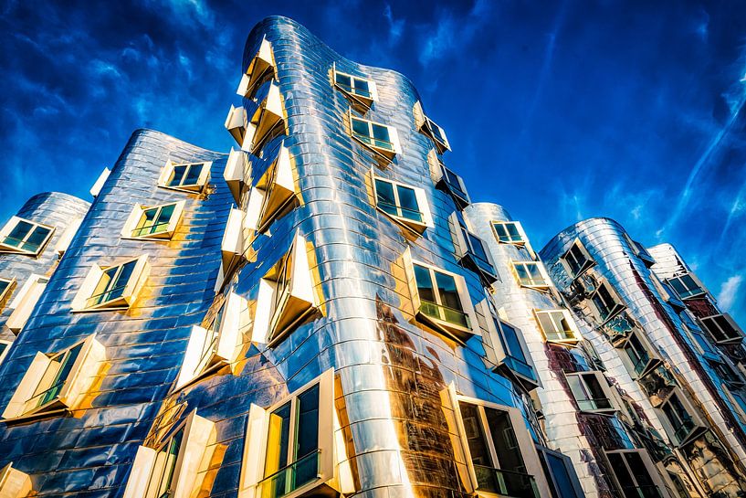 Gehry-gebouwen in de mediahaven in Düsseldorf van Dieter Walther