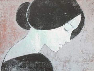 Woman Profile | Black Bun