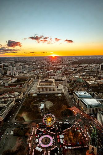 Zonsondergang over Berlijn vanaf de TV-toren