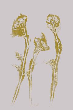 Wabi-Sabi Botanisch: Gedrukte bloemen in geel op wit van Dina Dankers