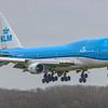 Avion de transport de passagers KLM Boeing 747-400. sur Jaap van den Berg
