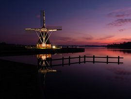 Mill Paterswold Lake at sunset by Patricia Holthof