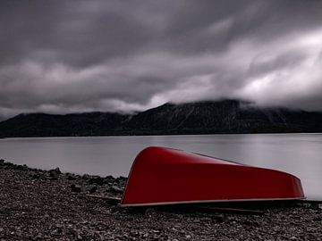 Bateau rouge à Walchensee