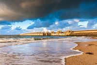 Storm surge barrier