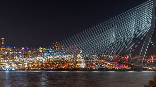 Die Skyline von Rotterdam in abstraktem Licht